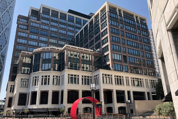 <p>As part of its Vision 2025 growth strategy, Link acquires The Cabot in Canary Wharf, its first asset in the UK, for £380 million.</p>
