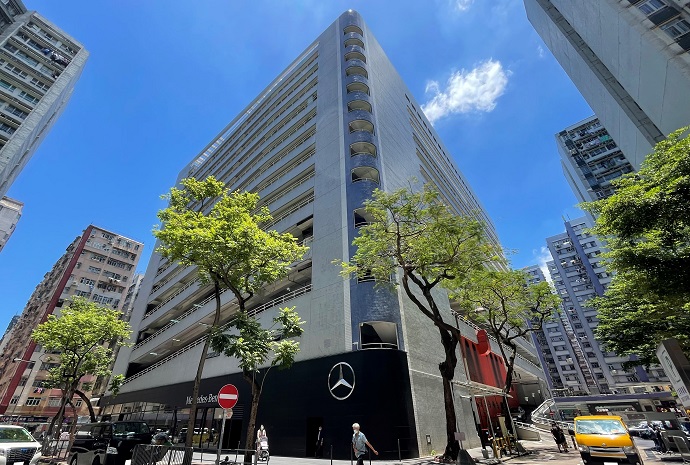 <p>The Hung Hom property is a 13-storey mixed-use car park building with a sizable car park with 932 parking spaces. It has also been repurposed to a 4S full-service building hosting an automotive showroom, car servicing and repair workshops.</p>
